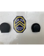 Tampon de protection pour attaches de capot moteur